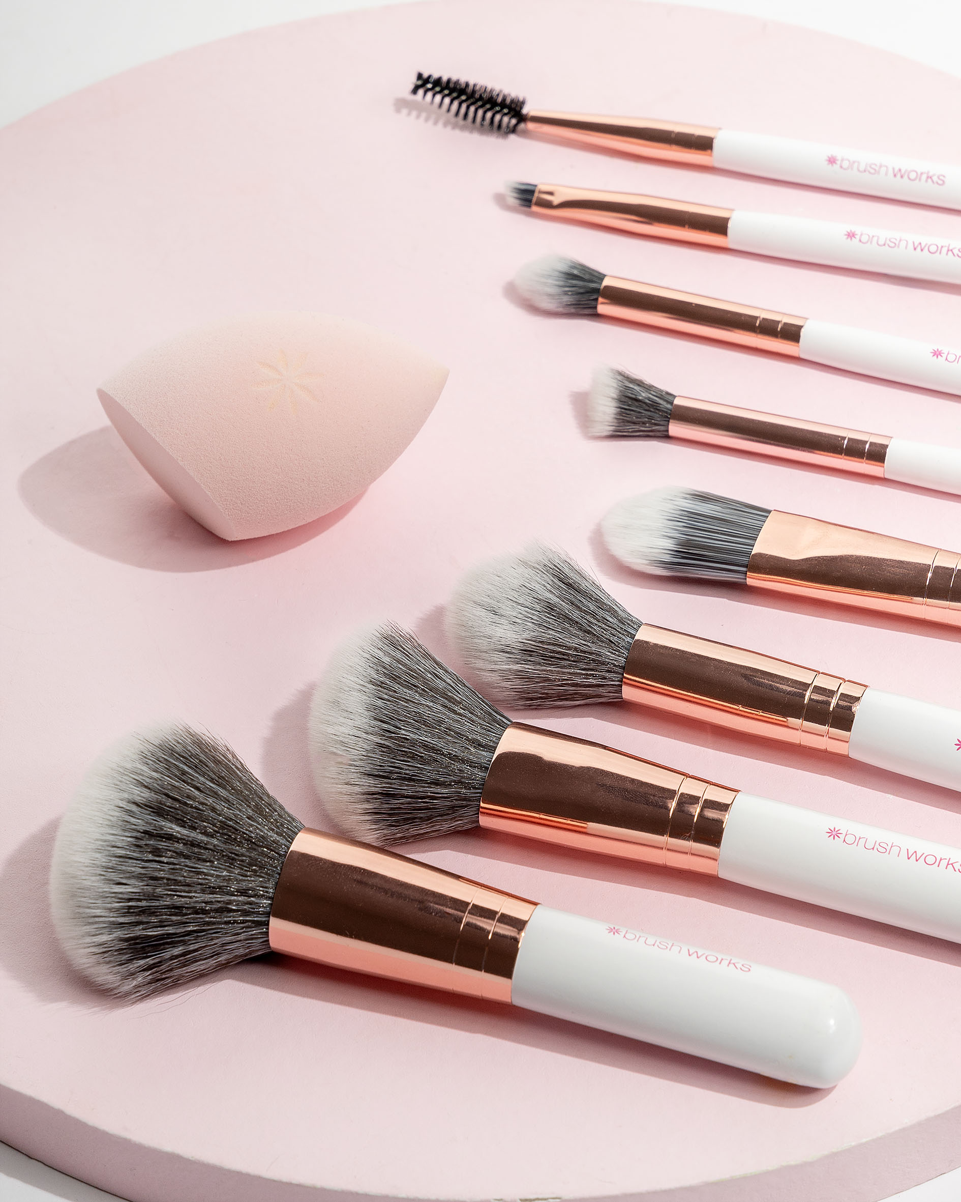 BRUSH WORKS 9pce MAKEUP BRUSH & SPONGE SET 25 12 602