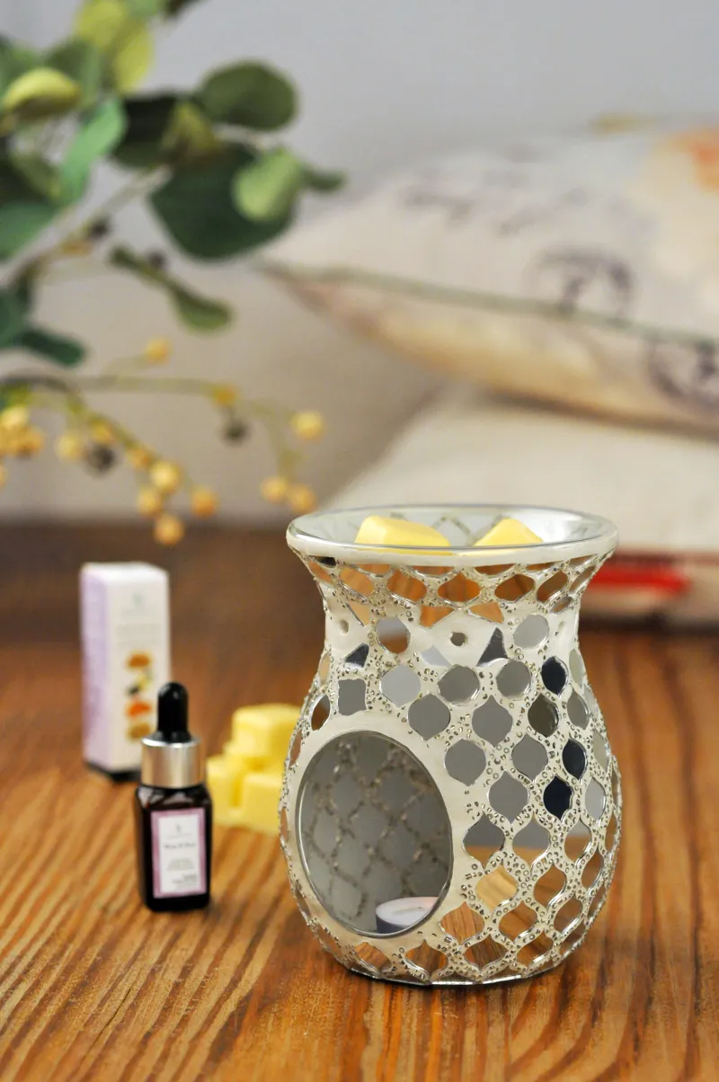 SILVER MOROCCAN TEA LIGHT  BURNER L-441