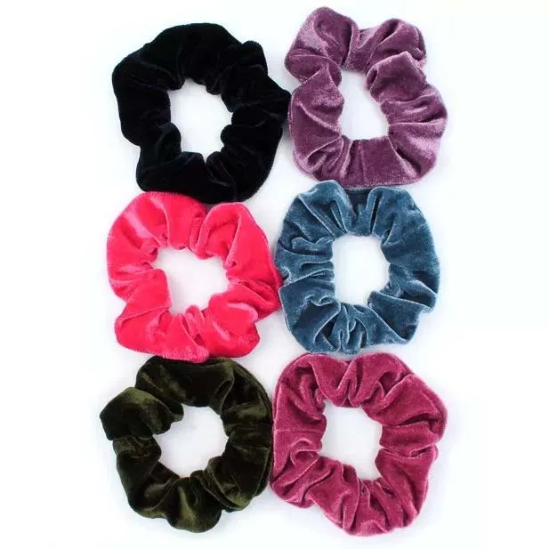 8618 molly & rose velvet scrunchy
